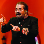 Kolkata: Singer Hariharan performs during a programme, in Kolkata, on Oct 8, 2018. (Photo: Kuntal Chakrabarty/IANS)