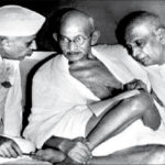 (L-R) Jawaharlal Nehru, Mahatma Gandhi and Sardar Patel.