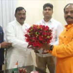 Chief Minister Raghubar Das (extreme right) before the BJP ‘induction ceremony’ in Ranchi.