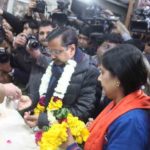 New Delhi: Delhi Chief Minister Arvind Kejriwal visits the ancient Hanuman temple in Delhi’s Connaught Place on Feb 7, 2020. (Photo: IANS)