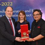 Peter Bundalo and Simona Ivanda present the TagorePrize to Sudeep Sen