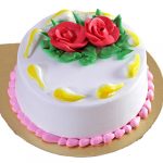 Classic vanilla and strawberry cake