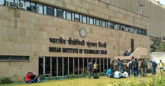 Top Two IITs: IIT Delhi Vs IIT Bombay