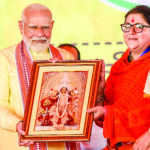 PM Modi during the public meeting for the Lok Sabha Polls in Hooghly