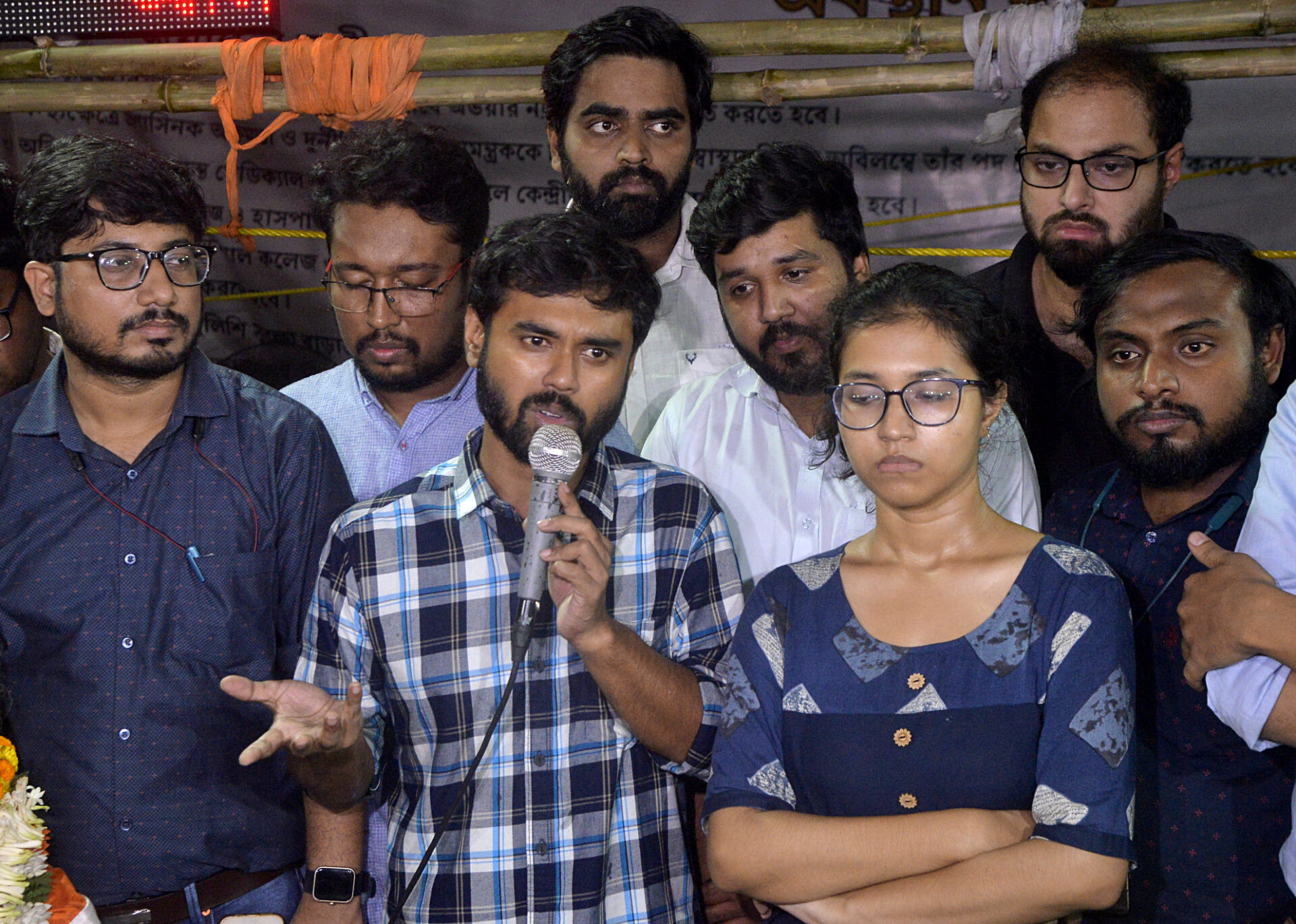 Junior doctors address a press conference and call off their hunger strike after meeting with West Bengal Chief Minister Mamata Banerjee in Kolkata, on October 21. (ANI)