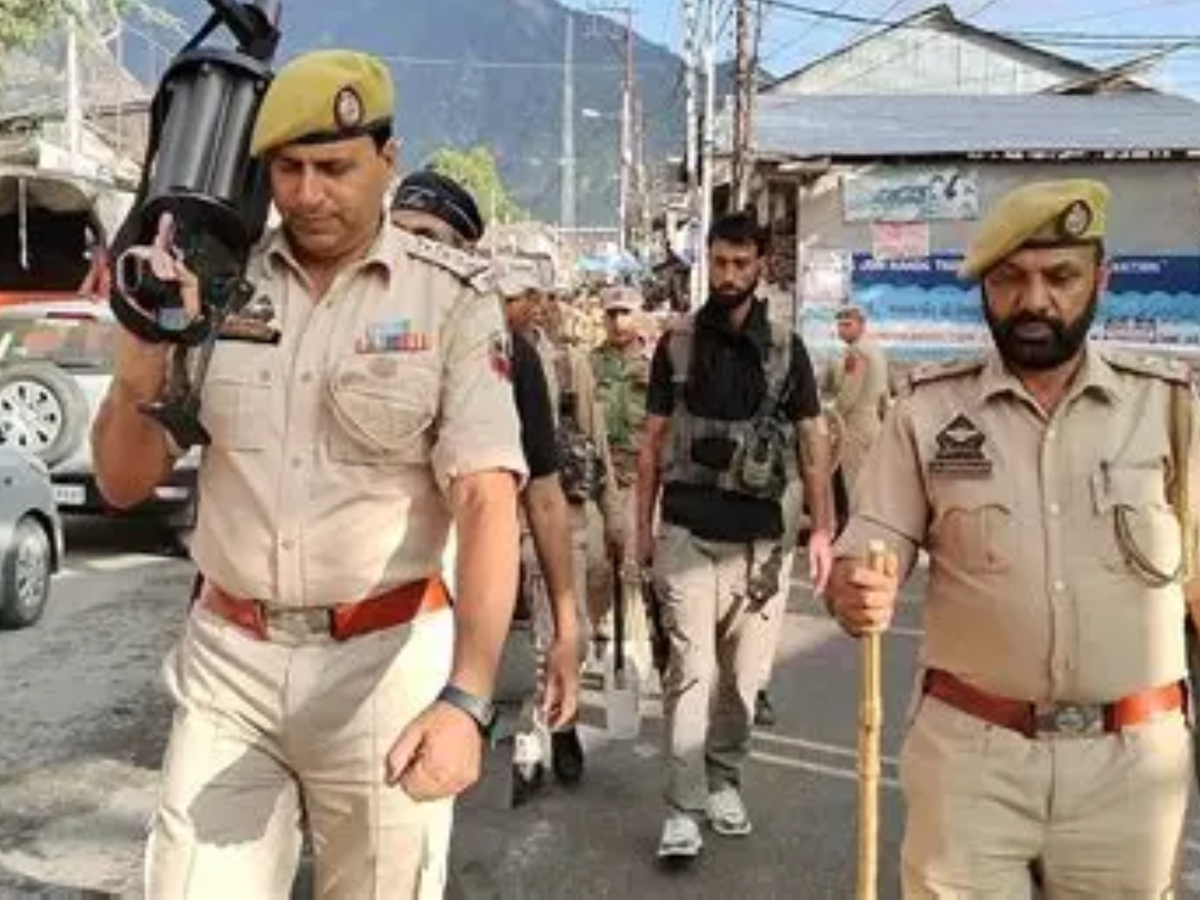 Kishtwar Police activate control rooms and helplines