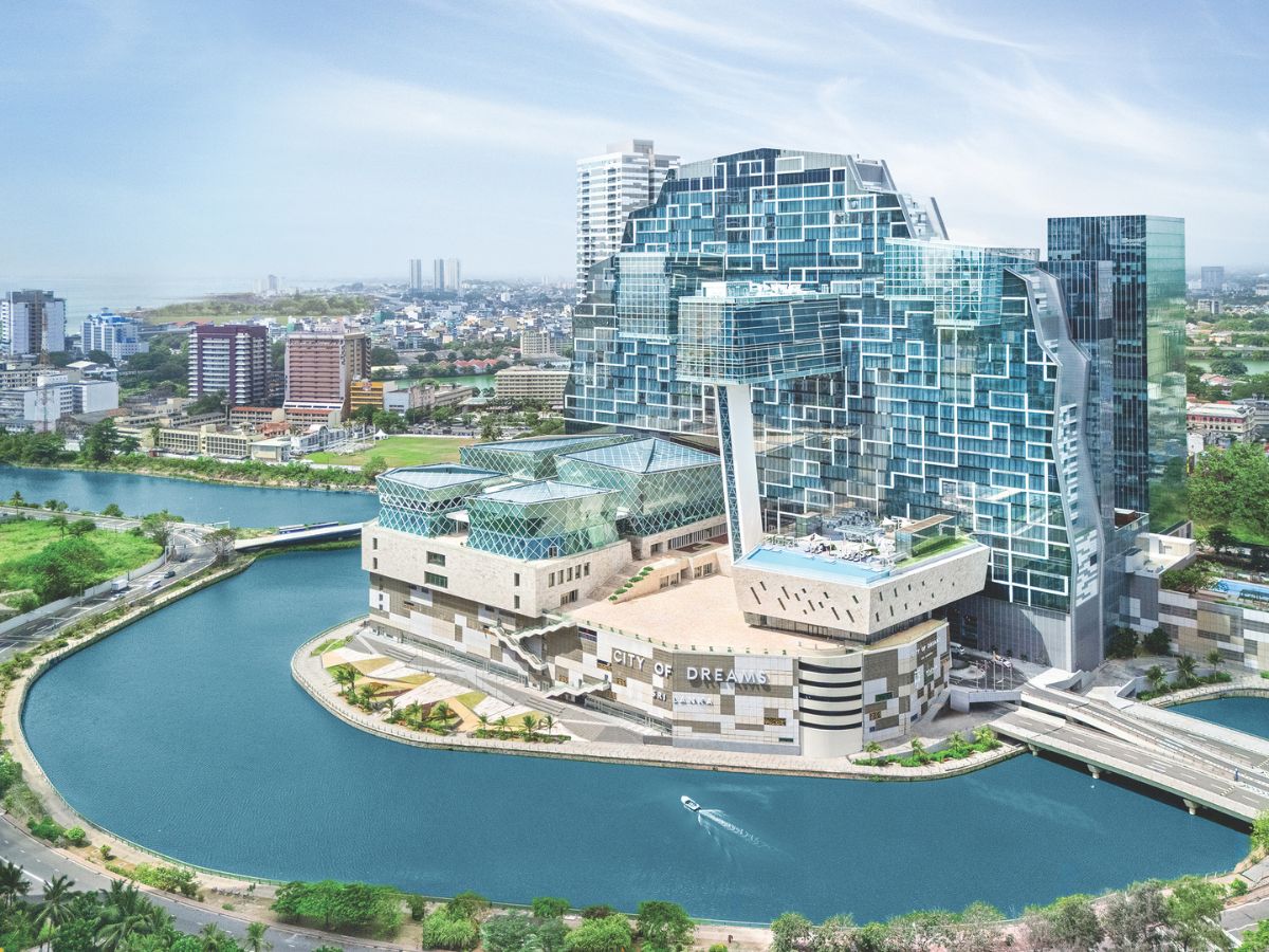 The Cinnamon Island Dreams Again