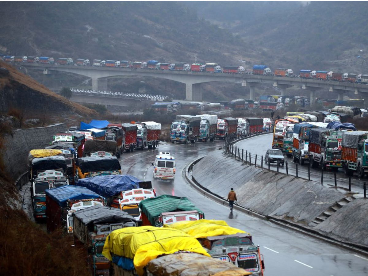 IMD issues red alert for Jammu & Kashmir as heavy rains
