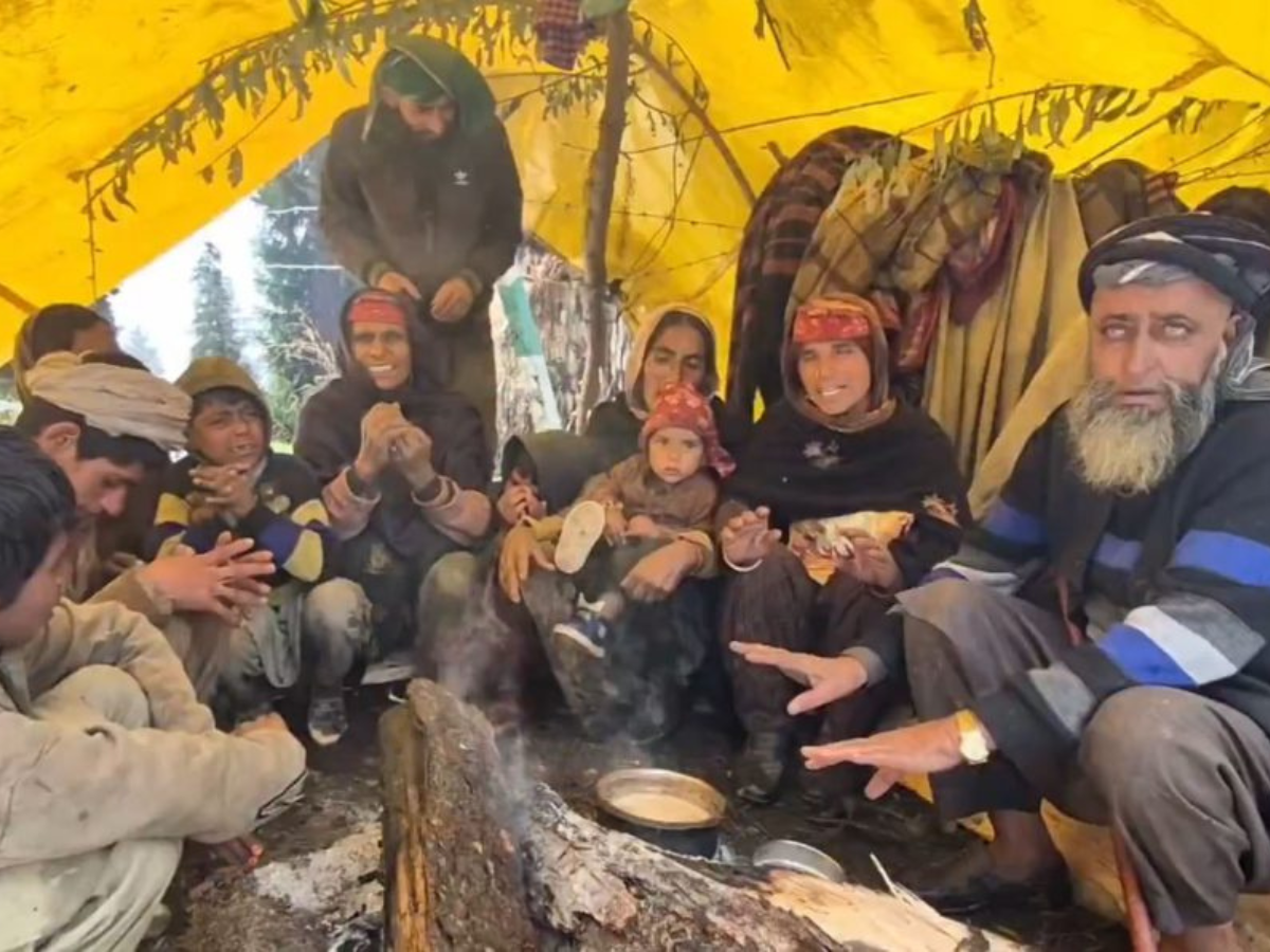 Army Rescues 25 Bakarwals Trapped in Snowstorm in Doda’s High-Altitude Region