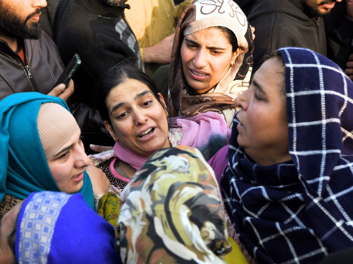 CIK officials conduct a late-night raid in Anantnag as the Nowgam blast investigation widens