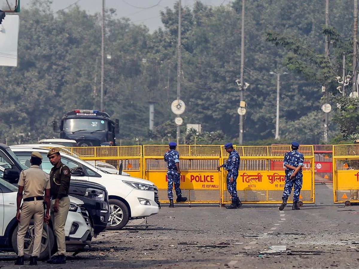 NIA raids Kashmir, Delhi Red Fort blast, white-collar terror module, Shopian raids