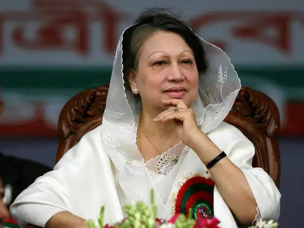Khaleda Zia with leaders of the BNP - Photo Gallery