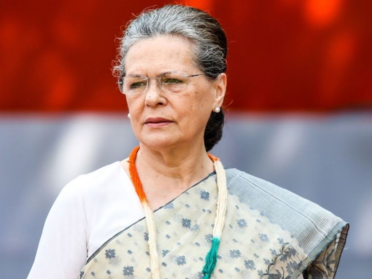 Sonia Gandhi urges Centre to take action on air pollution, says children, elderly suffering