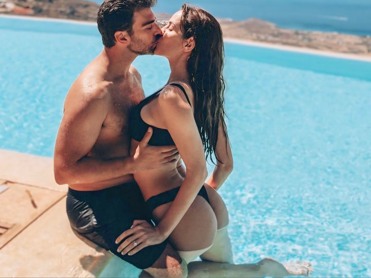 Sex workers wait roadside near Hackescher Markt. - Photo Gallery