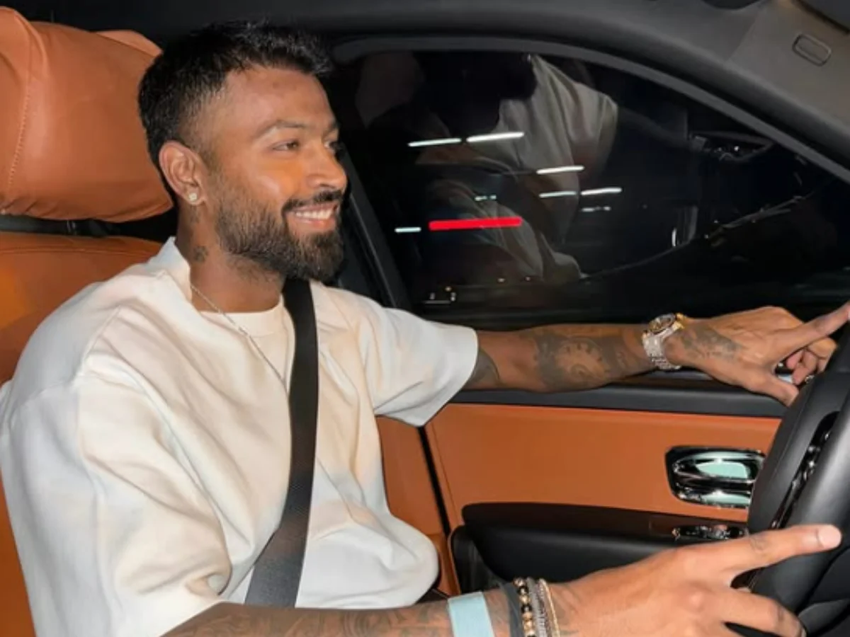 హార్దిక్ పాండ్యాస్ లగ్జరీ వాచ్ కలెక్షన్ రోలెక్స్ డేటోనా రెయిన్‌బో