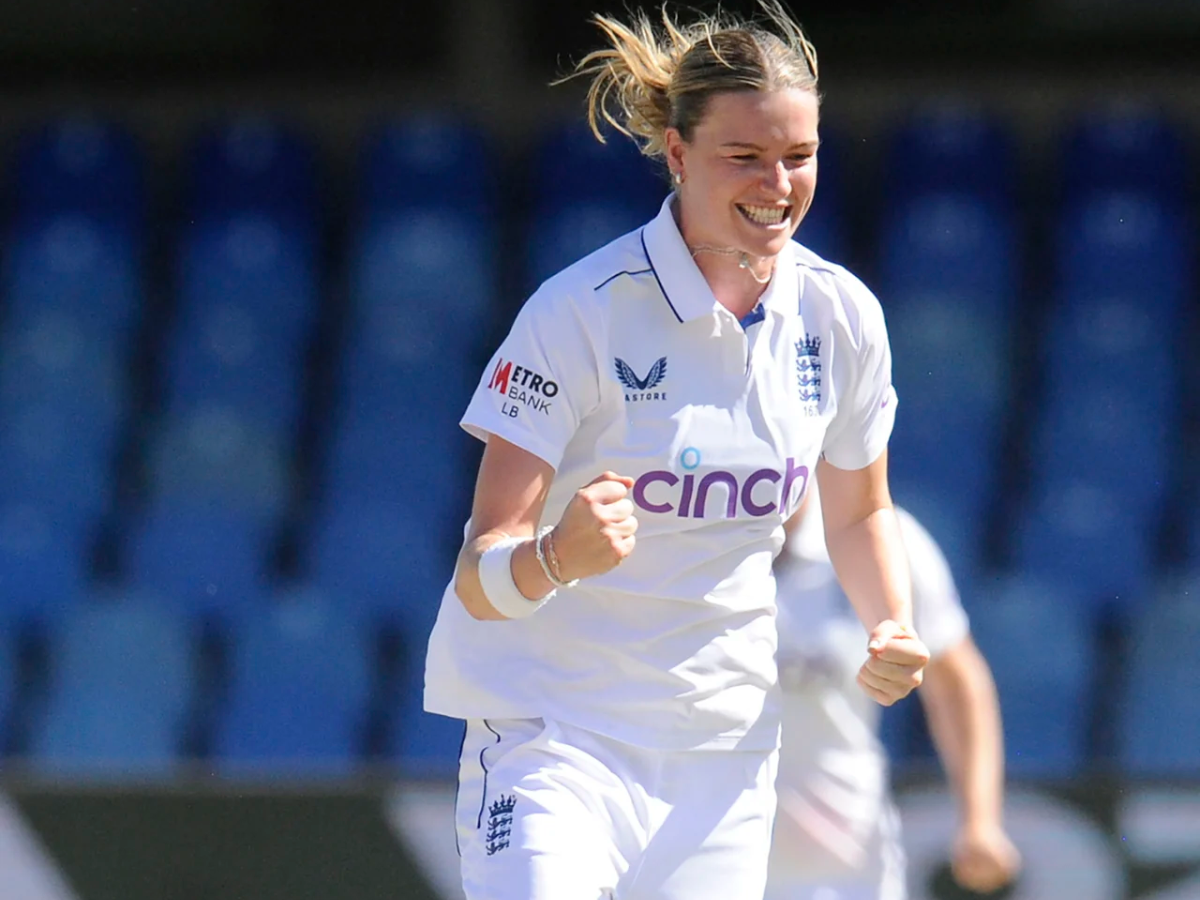 Lauren Bell in action for England Women - Photo Gallery