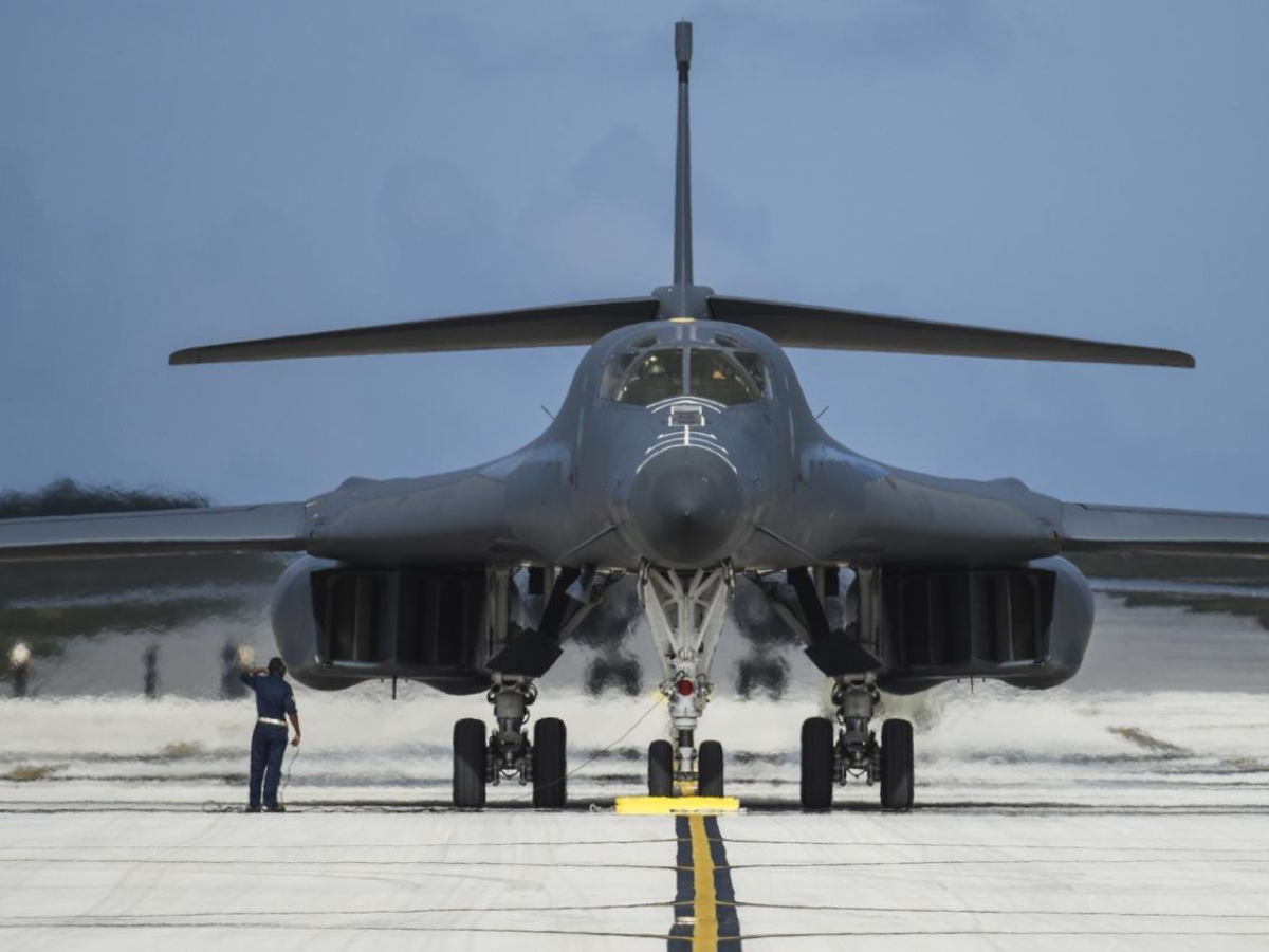 Close-up of B-1B variable-sweep wings extended for takeoff. - Photo Gallery