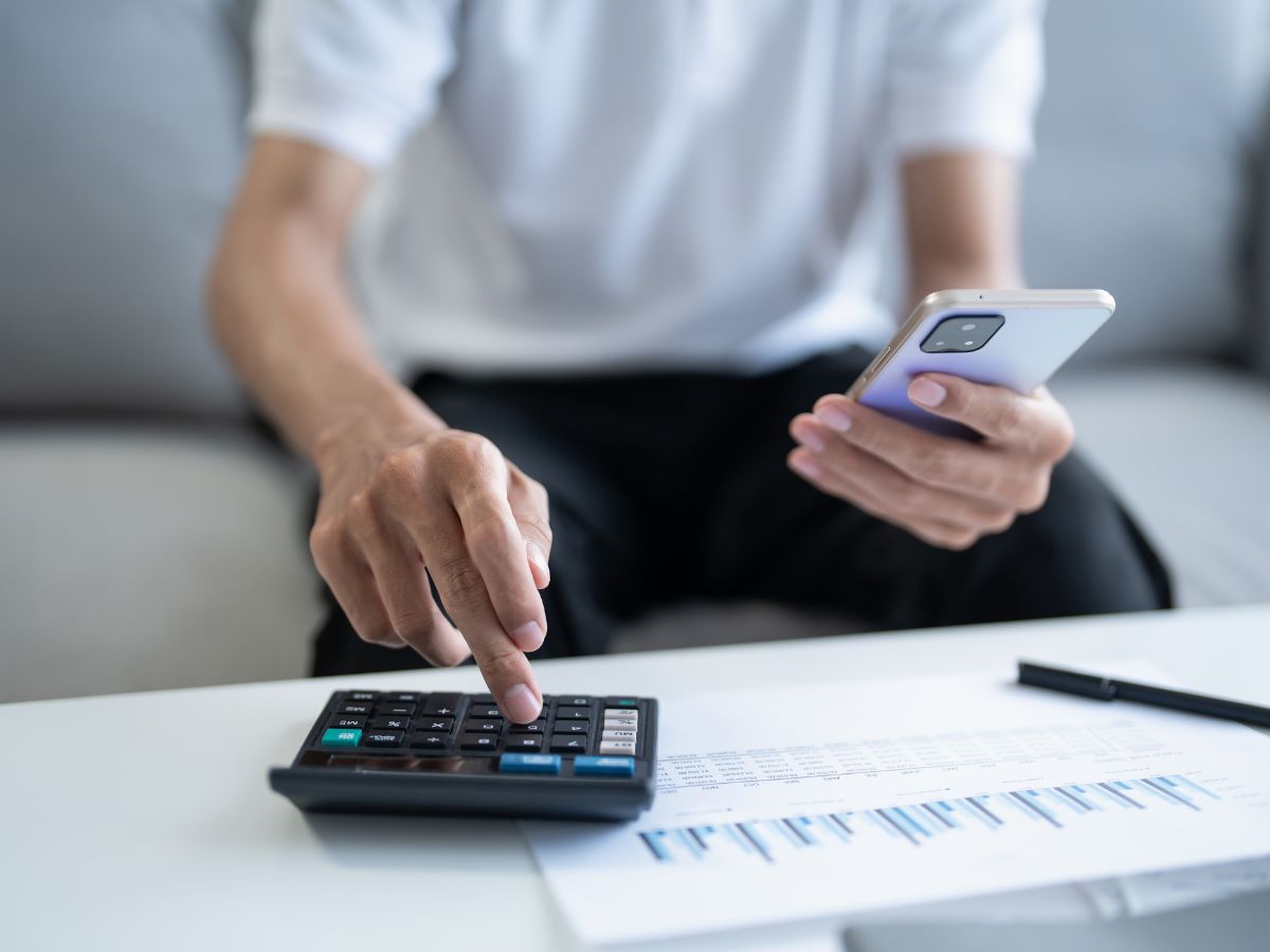 8th Pay Commission Update: ₹69,000 Minimum Pay, DA Hike, 6% Annual Increment; Employee Union Submits 7 Demands