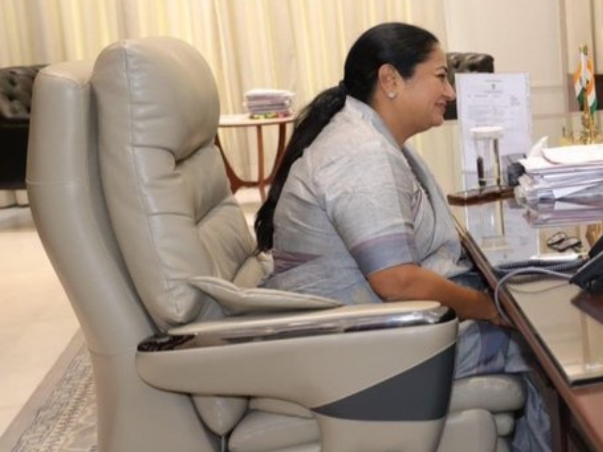 Why is Rekha Gupta’s Chair Gone Viral? Check What’s Special about it, Cost & More