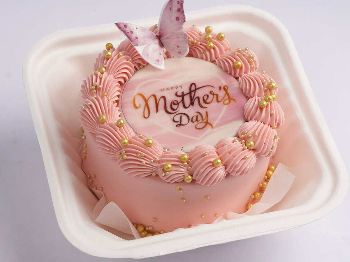 మినిమల్ ఫ్లోరల్ MOM బెంటో కేక్