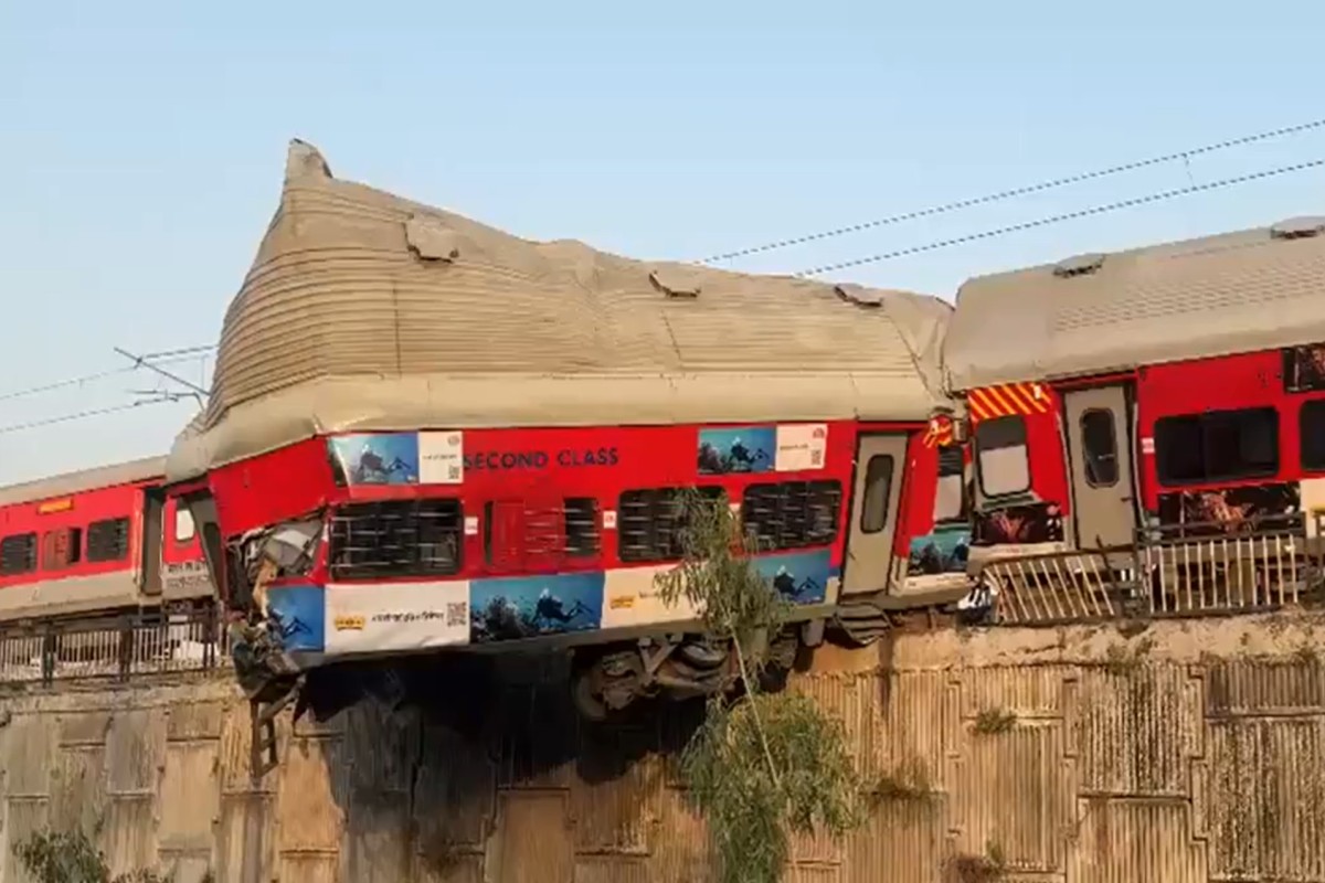 Ujjaini Express Derail