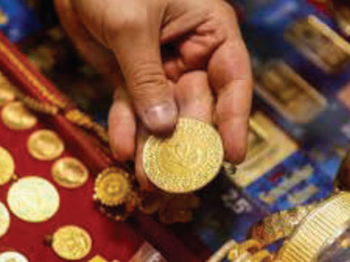 Global gold ETF demand rebounds USD 6.6 billion in April