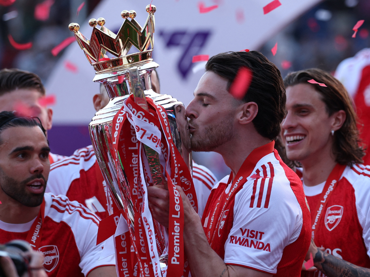 WATCH: Arsenal Lift Premier League Trophy After 22 Years As Party Begins At Selhurst Park