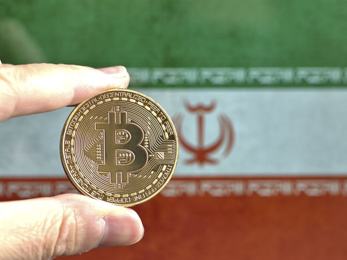 Bitcoin Price Crash: Why is Bitcoin Falling Below $62,000 as Iran Conflict Escalates & Investors Pull Billions From Crypto ETFs?