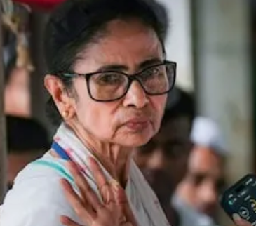 TMC Faces Internal Strife: Legal Notices and Rebellions Plague Mamata Banerjee | Quick Digest